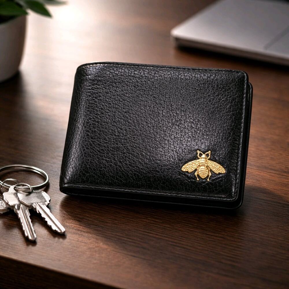 Authentic Gucci Animalier Bee Bifold Wallet Black Leather Gold Bee Emblem